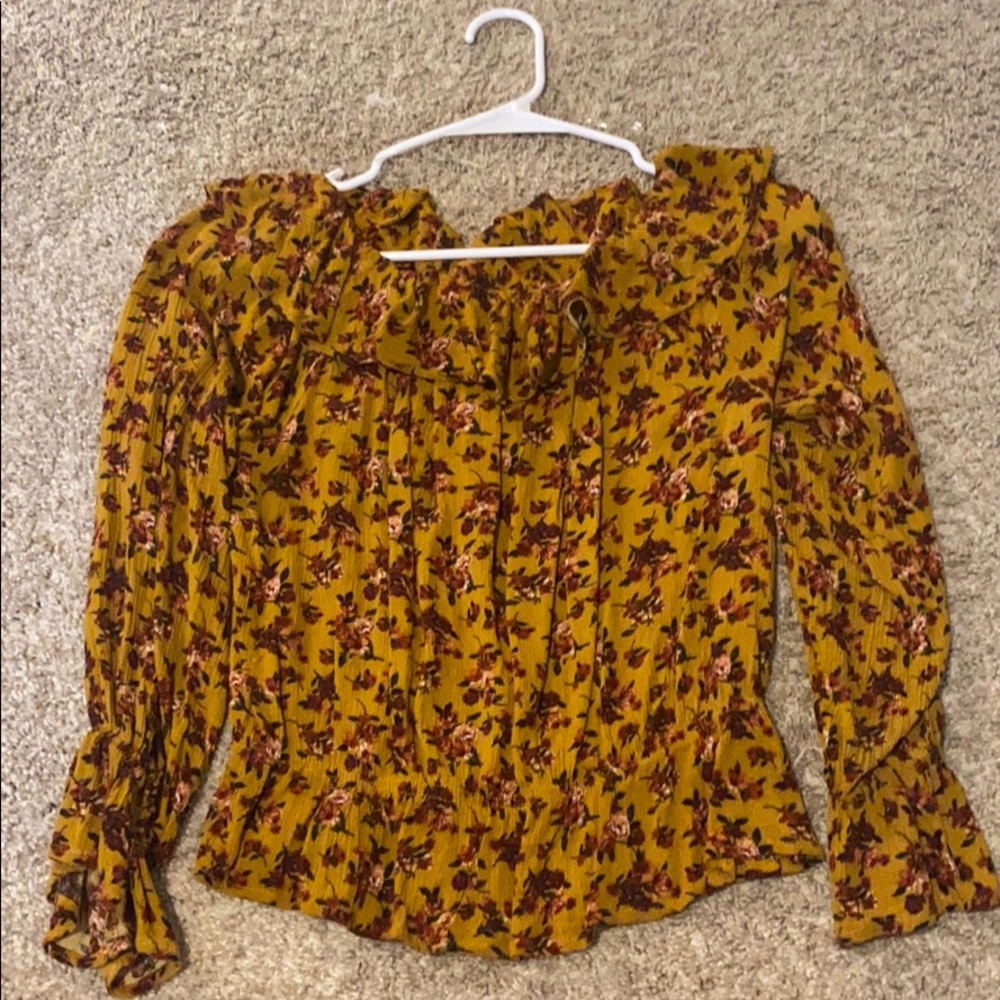 ALTA’RD STATE Off the shoulder shirt